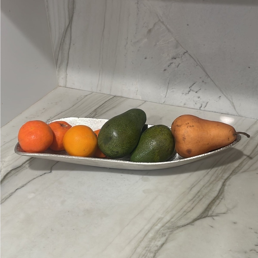 Modern Silver Oval Serving Tray Decor – Sleek Home Dining Centerpiece